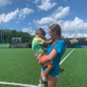 Meet your Posher, Becca